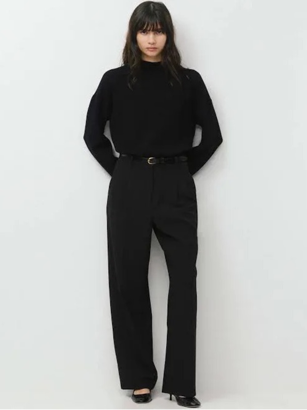 Babaton 100% Cashmere Black Cropped Sweater